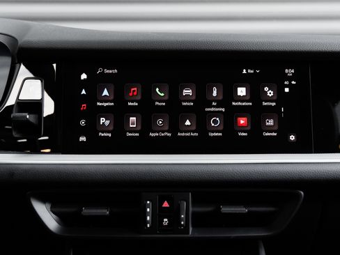 Certified 2024 Porsche Cayenne AWD/4WD image 20