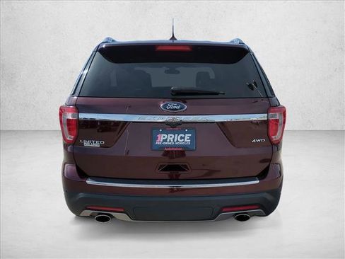 Used 2018 Ford Explorer Limited w/ Equipment Group 301A image 7