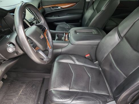Used 2020 Cadillac Escalade Luxury RWD image 14
