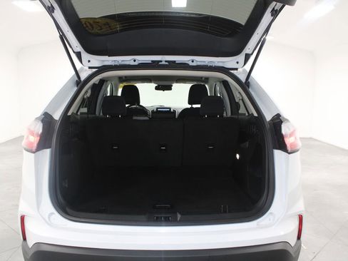 Used 2024 Ford Edge SE image 14