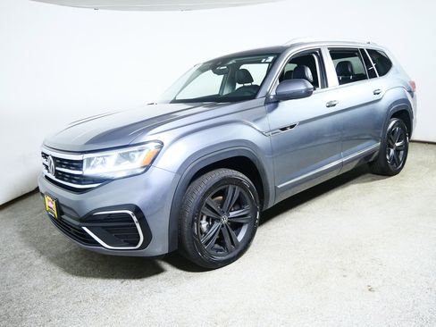 Used 2022 Volkswagen Atlas SEL R-Line image 3