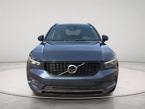 Used 2022 Volvo XC40 T5 R-Design w/ Advanced Package image 8