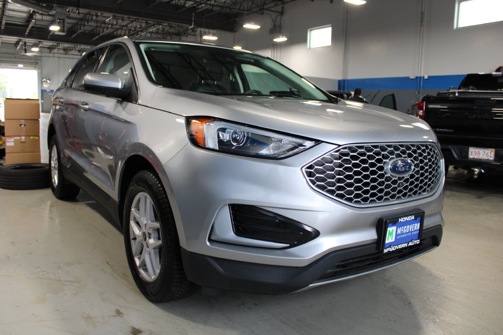 Used 2023 Ford Edge SEL AWD/4WD image 3