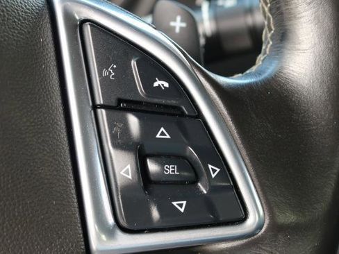 Used 2022 Chevrolet Camaro LT w/ Technology Package RWD image 11