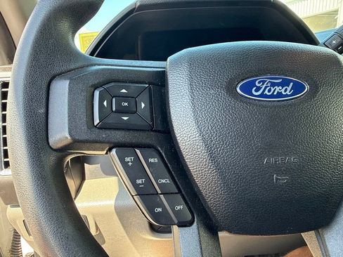 Used 2017 Ford F250 XLT w/ FX4 Off-Road Package AWD/4WD image 17