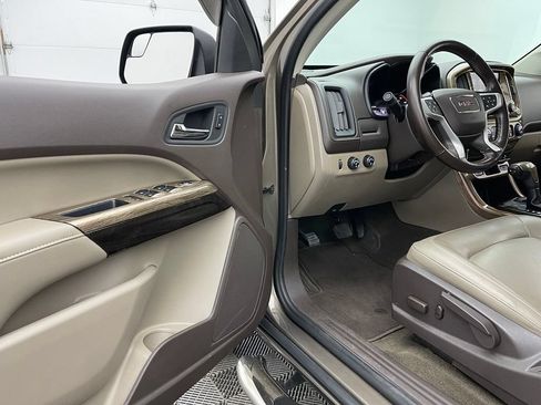 Used 2016 GMC Canyon SLT w/ Driver Alert Package AWD/4WD image 14