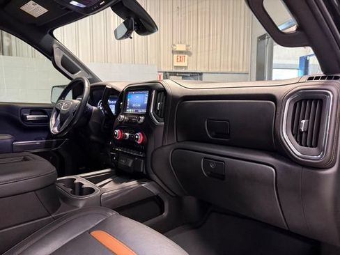 Used 2020 GMC Sierra 1500 AT4 w/ AT4 Premium Package AWD/4WD image 18