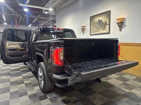 Used 2018 GMC Sierra 1500 SLT w/ Texas SLT Premium Package AWD/4WD image 9
