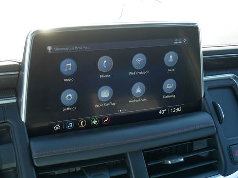 Used 2021 Chevrolet Suburban RST w/ Luxury Package image 17