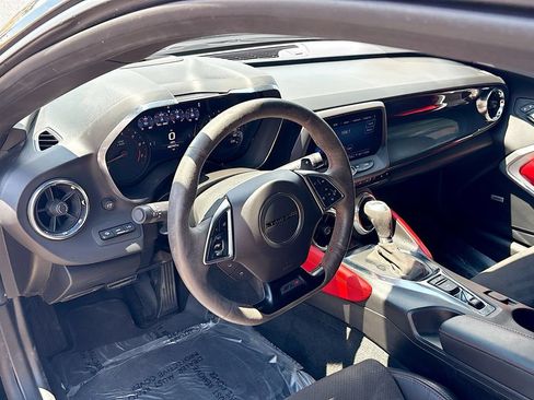 Used 2021 Chevrolet Camaro ZL1 RWD image 9