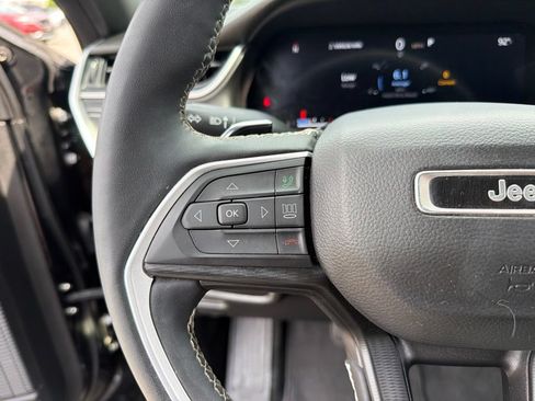 Certified 2023 Jeep Grand Cherokee L Laredo AWD/4WD image 15