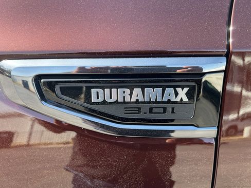 Used 2023 GMC Yukon Denali Ultimate image 12