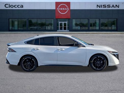 New 2026 Nissan Sentra SR w/ SR Premium Package FWD image 6