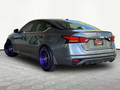 Used 2019 Nissan Altima 2.5 SR w/ SR Premium Package FWD image 4