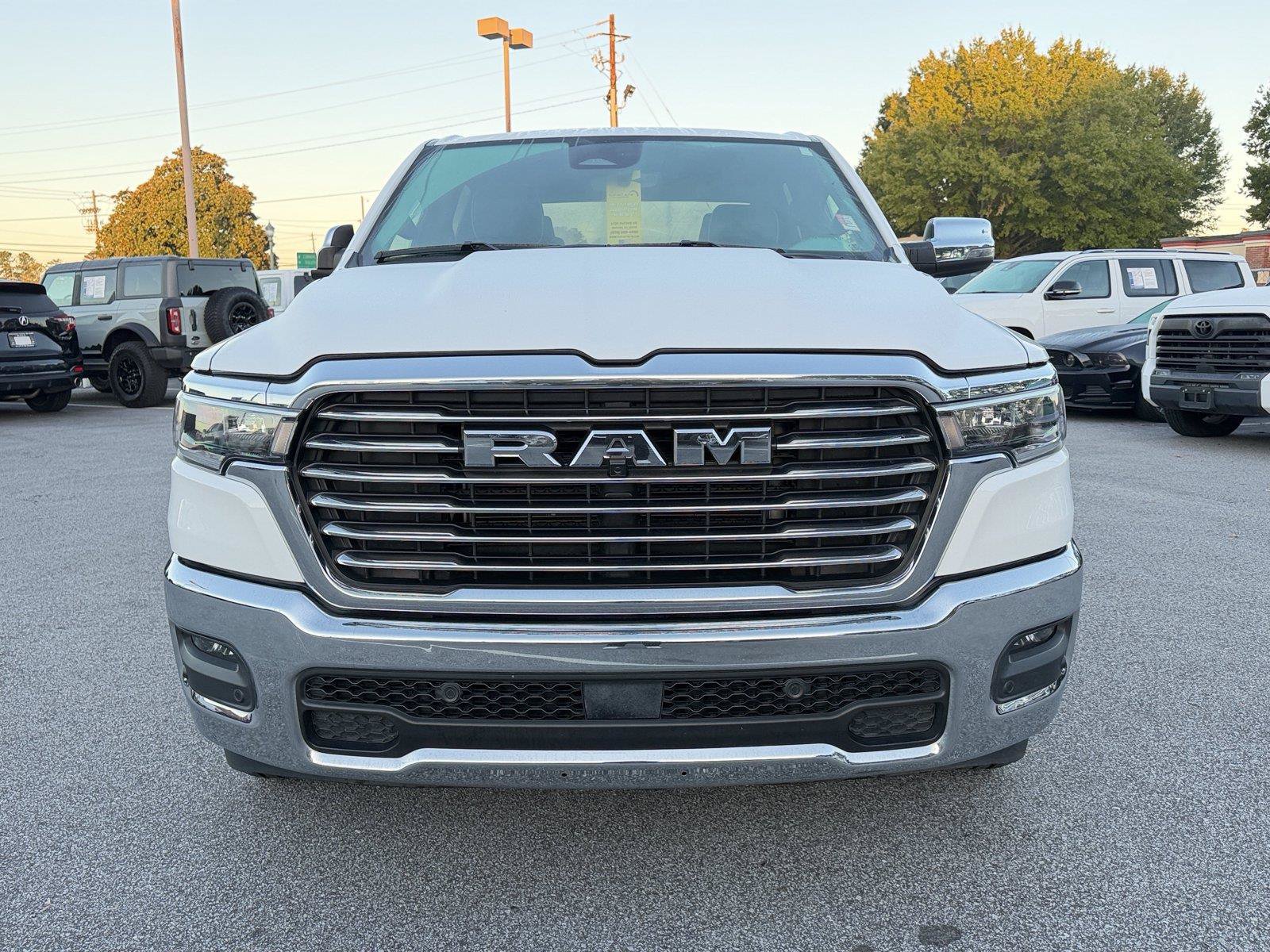 Used 2025 RAM 1500 Laramie AWD/4WD image 3