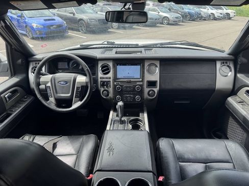 Used 2017 Ford Expedition EL Limited w/ Equipment Group 301A AWD/4WD image 18