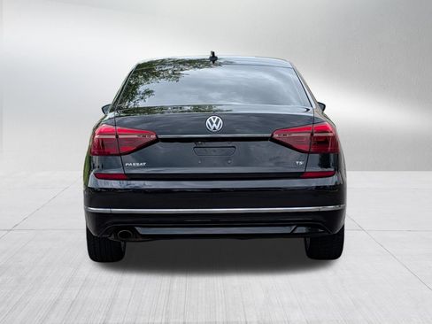 Used 2017 Volkswagen Passat 1.8T R-Line FWD image 6