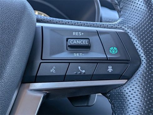 Used 2024 Mitsubishi Outlander FWD image 28