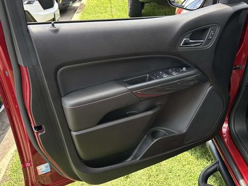 Used 2018 GMC Canyon All Terrain w/ Trailering Package AWD/4WD image 15