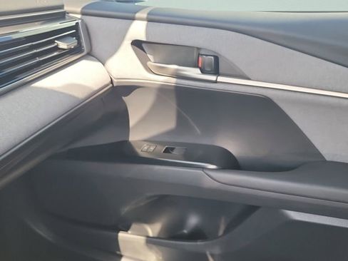 Used 2025 Toyota Camry LE w/ Convenience Package FWD image 12