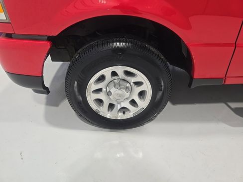 Used 2011 Ford Ranger XLT image 3