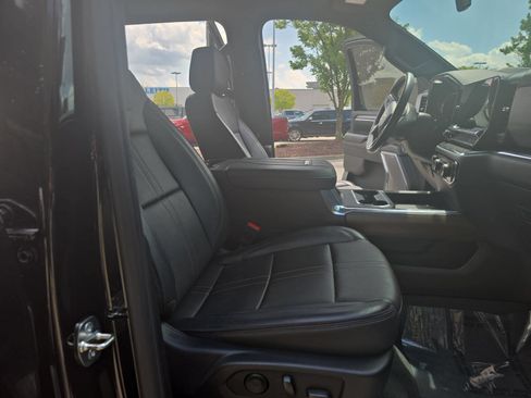 Used 2024 Chevrolet Silverado 2500 High Country w/ High Country Premium Package AWD/4WD image 10
