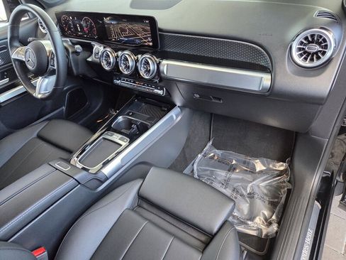 Certified 2024 Mercedes-Benz GLB 250 image 21