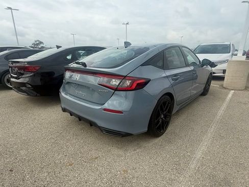 Used 2023 Honda Civic Sport image 4