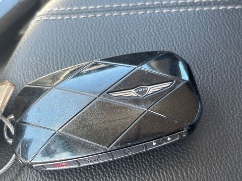 Used 2025 Genesis G70 2.5T AWD/4WD image 20