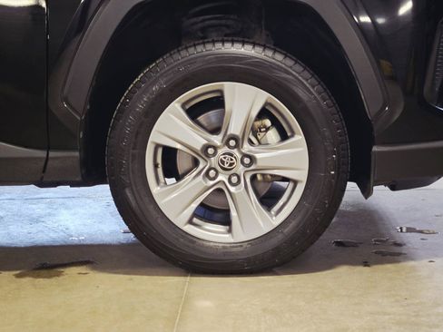 Used 2022 Toyota RAV4 XLE AWD/4WD image 48