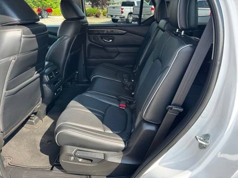 Used 2023 Honda Pilot Elite image 14