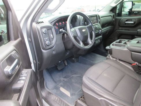 Certified 2024 Chevrolet Silverado 2500 Custom AWD/4WD image 16