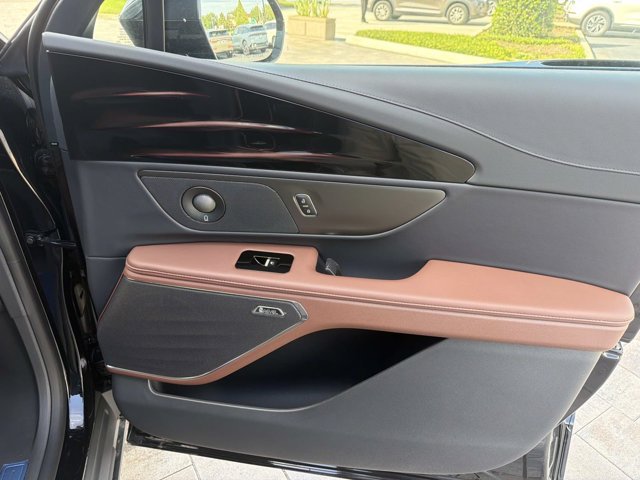 New 2026 Lincoln Nautilus Reserve AWD/4WD image 17