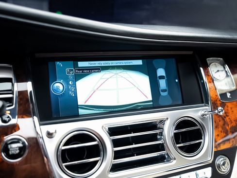 Used 2011 Rolls-Royce Ghost image 50