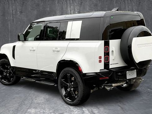 Used 2026 Land Rover Defender 110 V8 AWD/4WD image 3