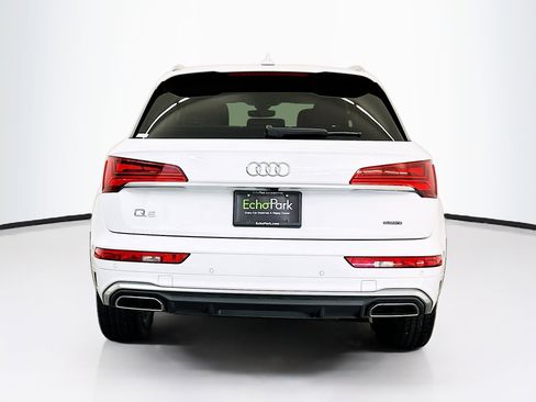 Used 2023 Audi Q5 2.0T Premium w/ Convenience Package image 7