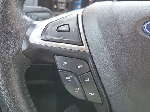 Used 2024 Ford Edge Titanium image 30