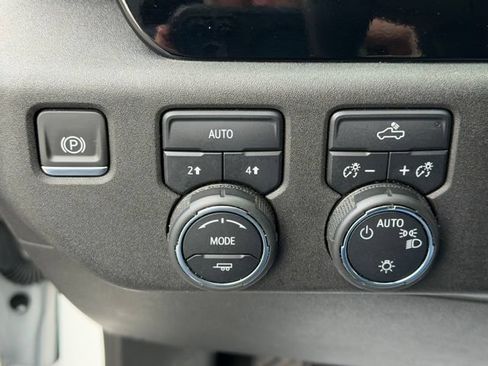 Certified 2023 Chevrolet Silverado 1500 LT AWD/4WD image 29