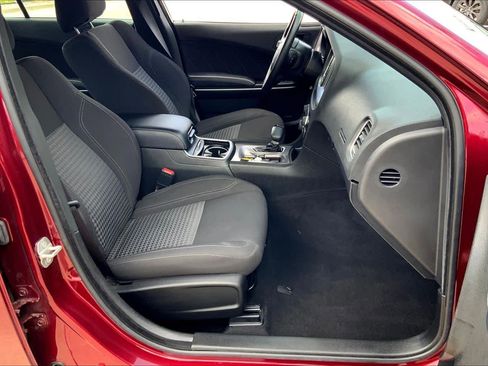Used 2023 Dodge Charger SXT image 9