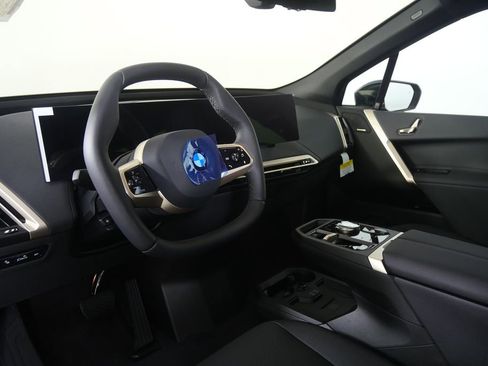 New 2026 BMW iX xDrive45 image 13