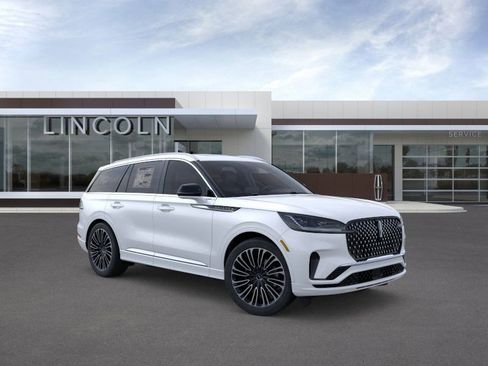 New 2026 Lincoln Aviator Black Label image 7