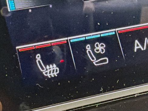 Certified 2025 Audi RS Q8 performance image 22