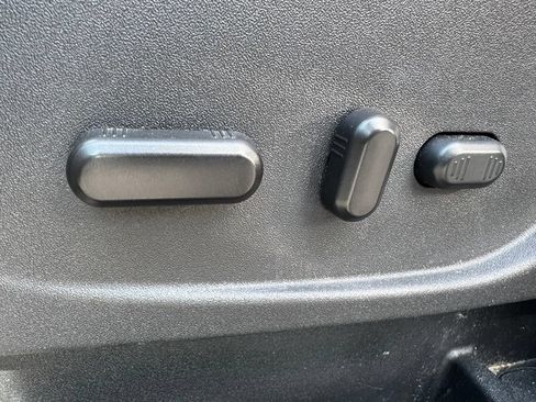 Certified 2018 Ford Escape SE FWD image 13