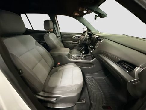 Used 2023 Chevrolet Traverse LT FWD image 29