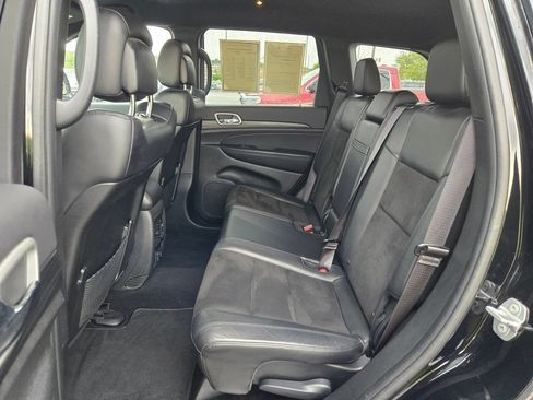 Used 2021 Jeep Grand Cherokee Laredo X AWD/4WD image 30