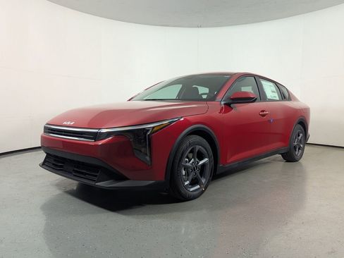 New 2026 Kia K4 LXS image 3