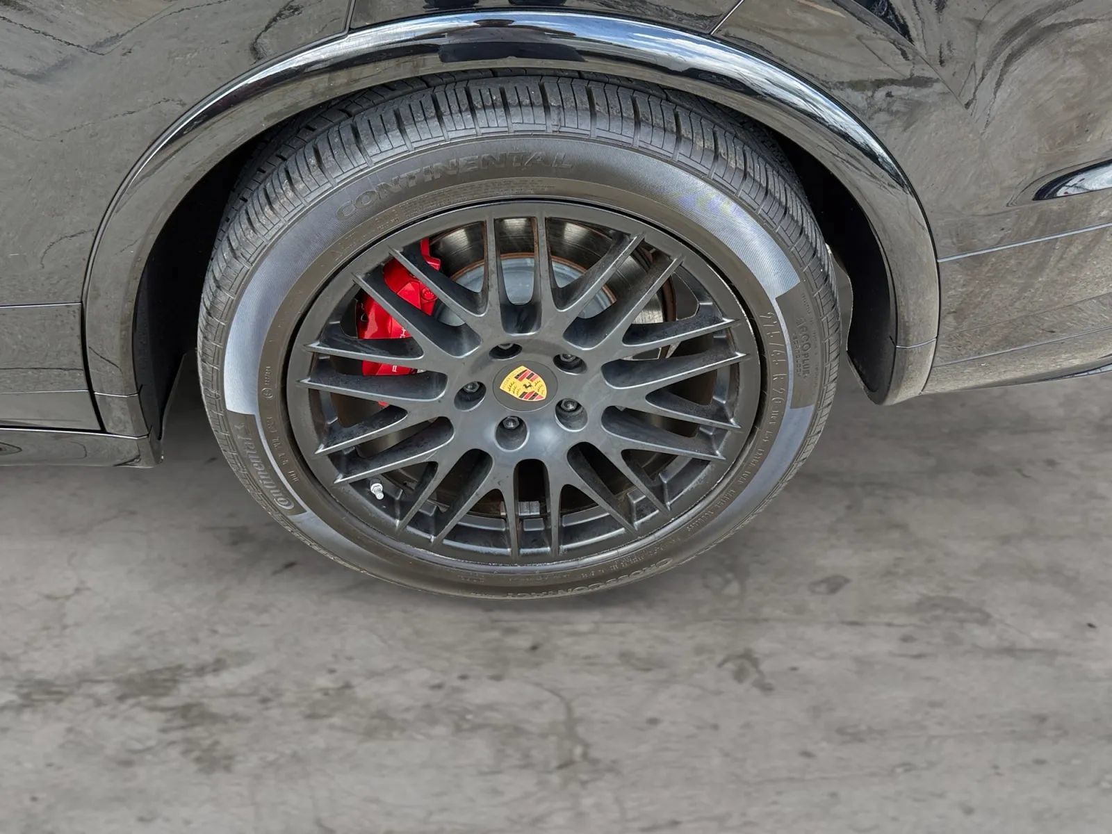 Used 2016 Porsche Cayenne GTS AWD/4WD image 44