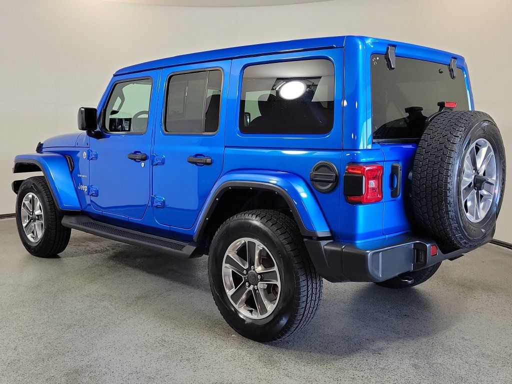Used 2022 Jeep Wrangler Unlimited Sahara w/ LED Lighting Group AWD/4WD image 5