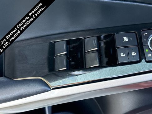 Used 2015 Lexus IS 250 AWD w/ Navigation System Package image 12
