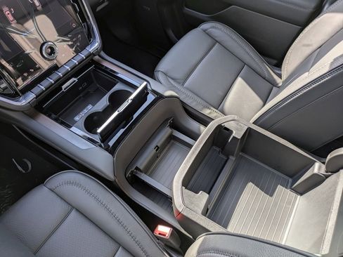 New 2026 GMC Yukon Denali image 24